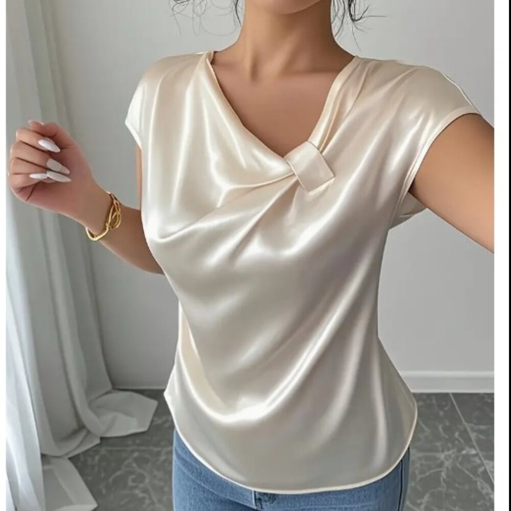 Elegant Apricot French-Inspired Satin Blouse Size L NEW - Picture 4 of 4